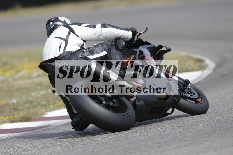 /37 09.08.2026  Pluess Motosport ADR/Freies Fahren/25